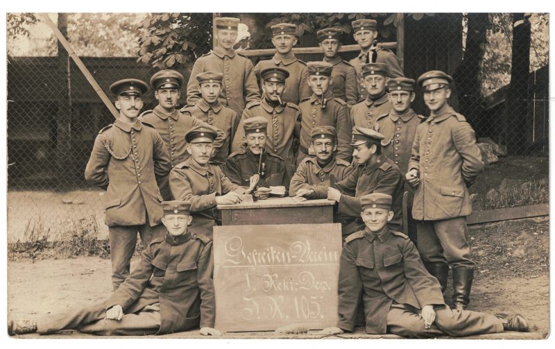 Photo Carte Postale Guerre 14/18 Soldat Alsacien Armée Allemande Classe 1914 -105 régiment Saxon - Prusse - Tranchée