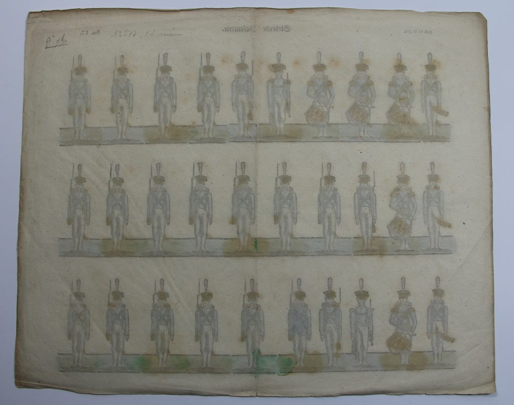 24 petits soldats anciens de collection