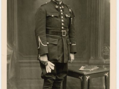 Photo Carte Postale 1930 - Chasseur 11 Bataillon - Béret - Uniforme - Fourragère 14/18 - Atelier Photographique