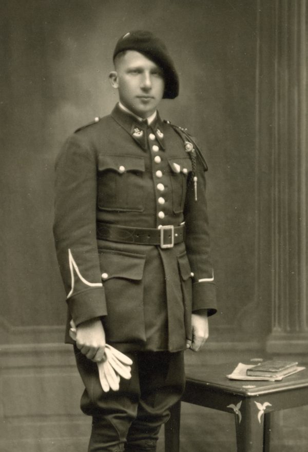 Photo Carte Postale 1930 - Chasseur 11 Bataillon - Béret - Uniforme - Fourragère 14/18 - Atelier Photographique