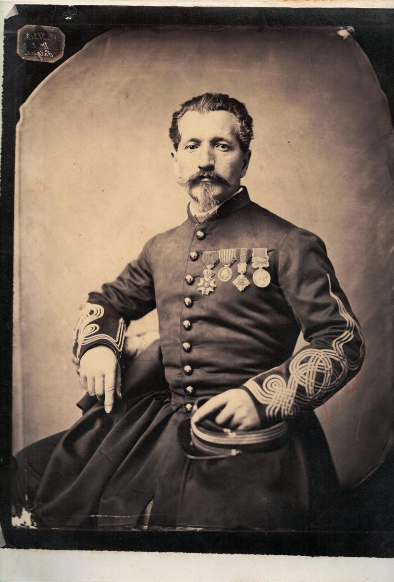Photo Ancienne photo Second Empire Soldat Officier Zouaves Pierre Petit Medailles