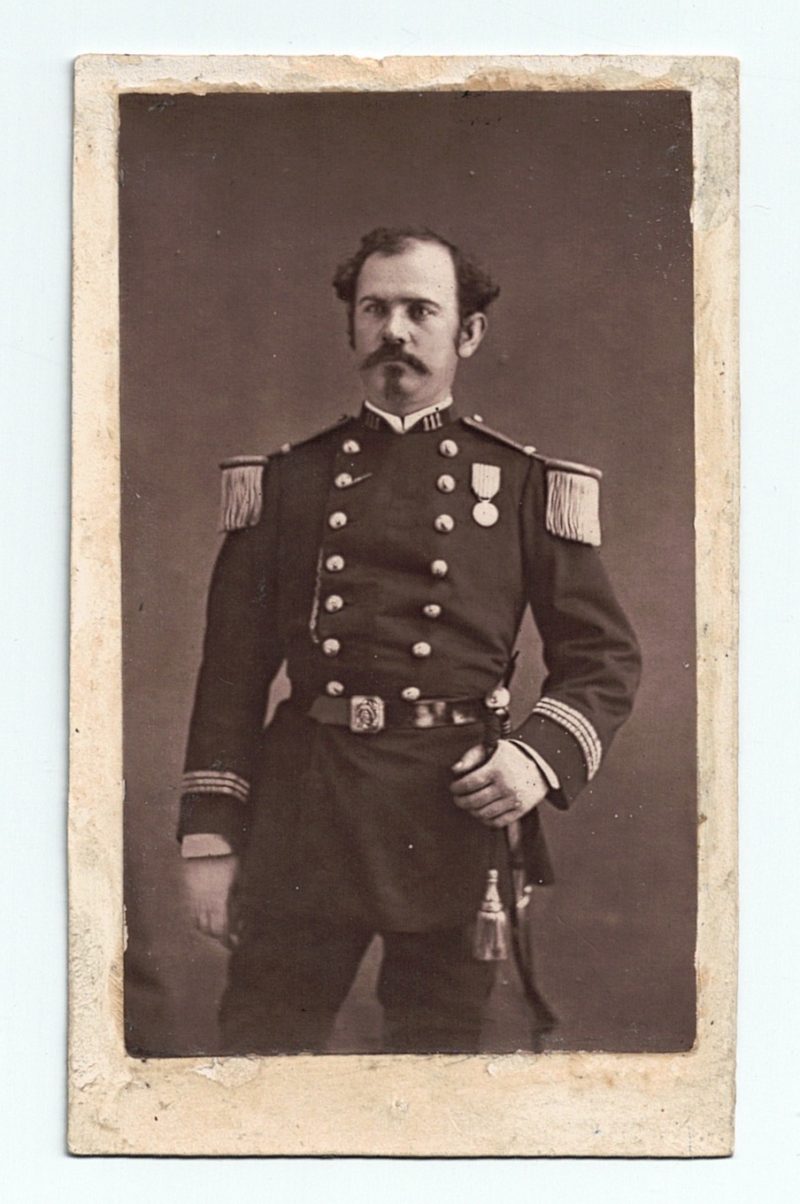 Carte CDV photo Soldat France Infanterie - 111éme Régiment - Uniforme - Tenue - Médaille - Officier - Capitaine - 3 République