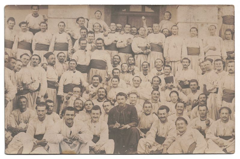 Photo Carte Postale - 20 Compagnie - 3eme Zouave - Bizerte - Tunisie - Service Militaire - Uniforme Quartier