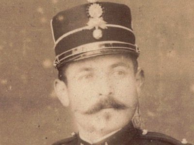 Carte CDV photo Soldat France Infanterie - 54éme Régiment - Uniforme - Tenue - Médaille - Tonkin - Shako - Dolman - 1880 - Officier