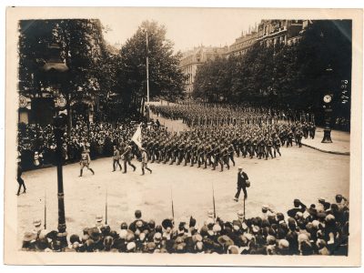 Ancienne Photographie service de presse époque - Défilé 1917 - Guerre 14/18 - Paris défilé des alliés - Arrivée de américains - Juillet 1917 - France - Russie - Angleterre - Amerique