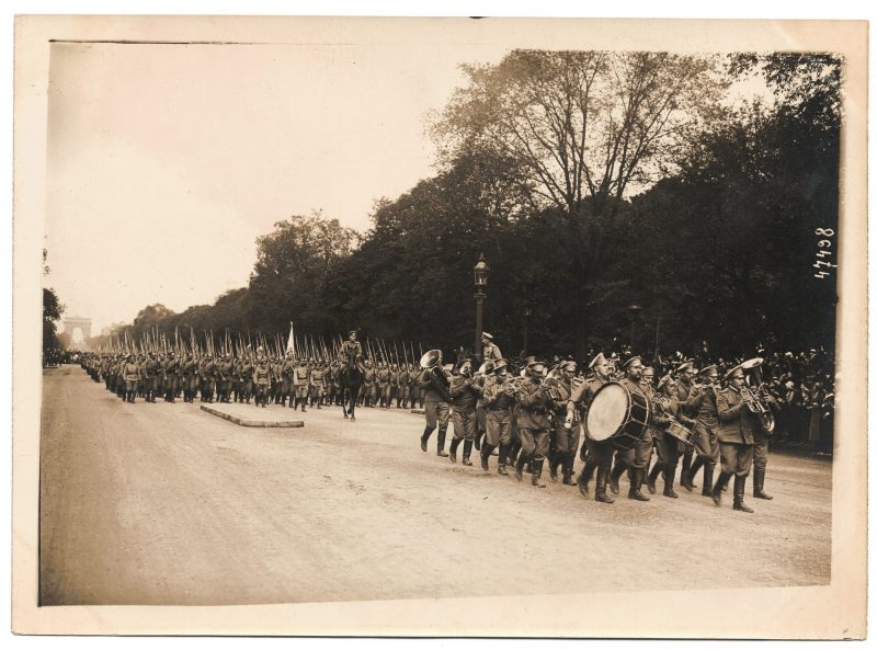 Ancienne Photographie service de presse époque - Défilé 1917 - Guerre 14/18 - Paris défilé des alliés - Arrivée de américains - Juillet 1917 - France - Russie - Angleterre - Amerique