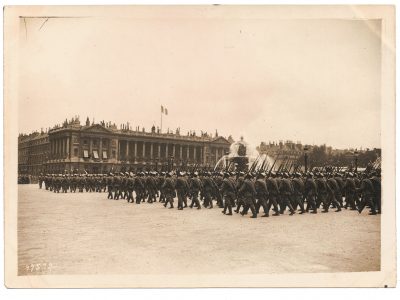 Ancienne Photographie service de presse époque - Défilé 1917 - Guerre 14/18 - Paris défilé des alliés - Arrivée de américains - Juillet 1917 - France - Russie - Angleterre - Amerique