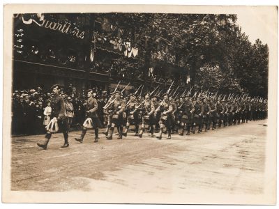 Ancienne Photographie service de presse époque - Défilé 1917 - Guerre 14/18 - Paris défilé des alliés - Arrivée de américains - Juillet 1917 - France - Russie - Angleterre - Amerique