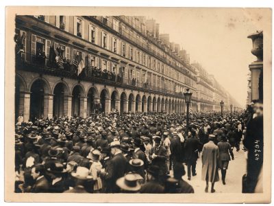Ancienne Photographie service de presse époque - Défilé 1917 - Guerre 14/18 - Paris défilé des alliés - Arrivée de américains - Juillet 1917 - France - Russie - Angleterre - Amerique