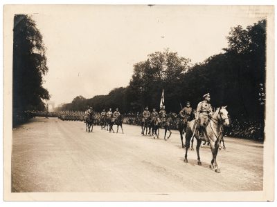 Ancienne Photographie service de presse époque - Défilé 1917 - Guerre 14/18 - Paris défilé des alliés - Arrivée de américains - Juillet 1917 - France - Russie - Angleterre - Amerique