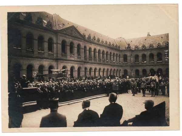 23 Anciennes Photographies Service de presse époque - Enterrement 1916 - Guerre 14/18 - Paris défilé mortuaire - Joseph Gallieni - Les taxis de la Marne - Funérailles du général Joseph Gallieni