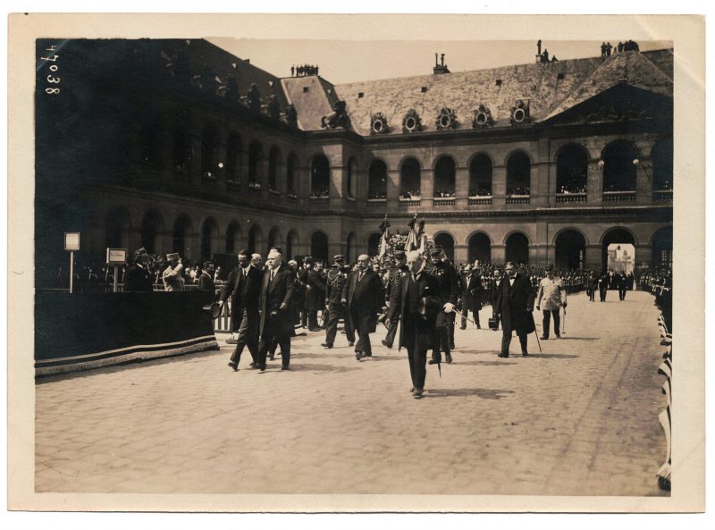 23 Anciennes Photographies Service de presse époque - Enterrement 1916 - Guerre 14/18 - Paris défilé mortuaire - Joseph Gallieni - Les taxis de la Marne - Funérailles du général Joseph Gallieni