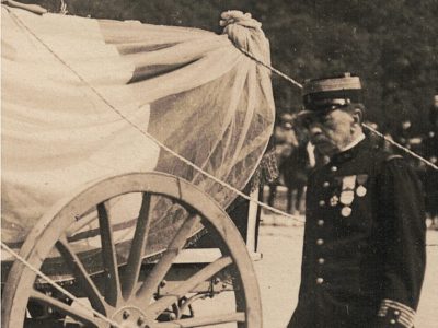23 Anciennes Photographies Service de presse époque - Enterrement 1916 - Guerre 14/18 - Paris défilé mortuaire - Joseph Gallieni - Les taxis de la Marne - Funérailles du général Joseph Gallieni