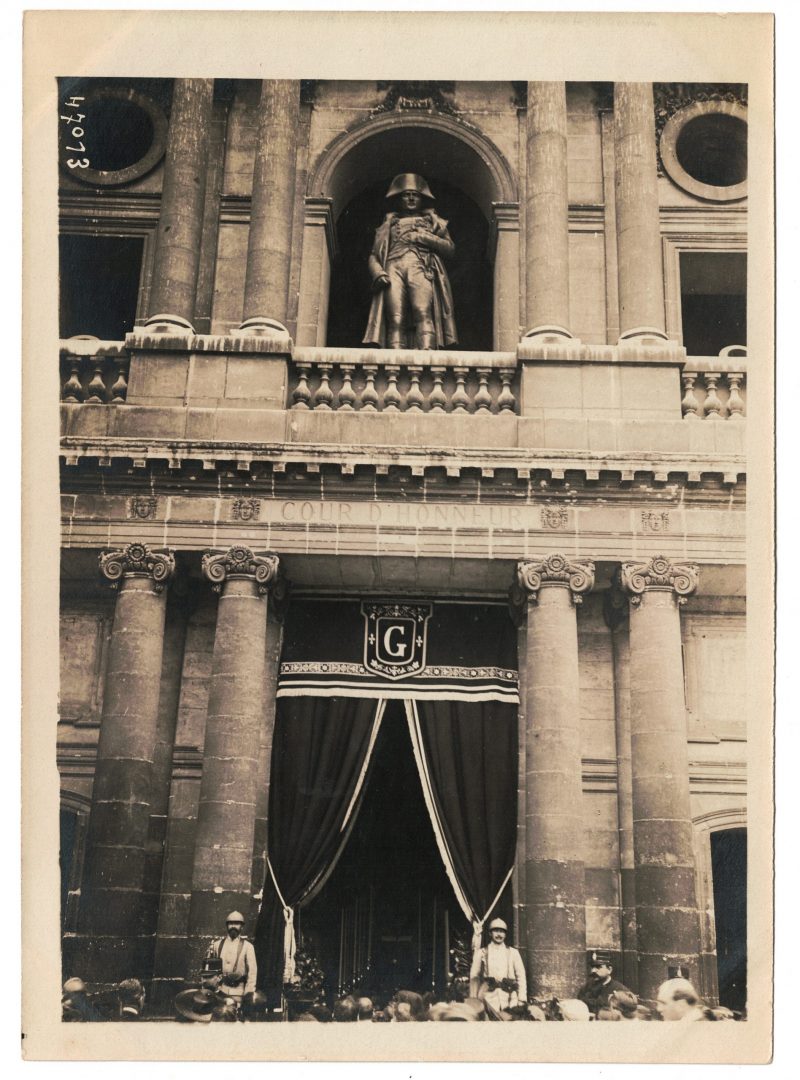 23 Anciennes Photographies Service de presse époque - Enterrement 1916 - Guerre 14/18 - Paris défilé mortuaire - Joseph Gallieni - Les taxis de la Marne - Funérailles du général Joseph Gallieni