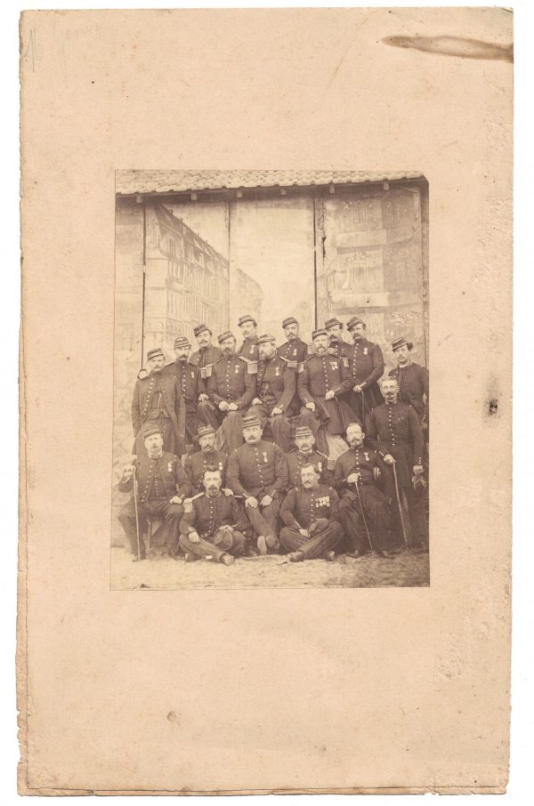 Photo de Garnison - Uniforme - Régiment Infanterie - France - Décorations - Armée Française - Second Empire - Valenciennes