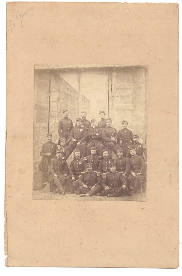 Photo de Garnison - Uniforme - Régiment Infanterie - France - Décorations - Armée Française - Second Empire - Valenciennes
