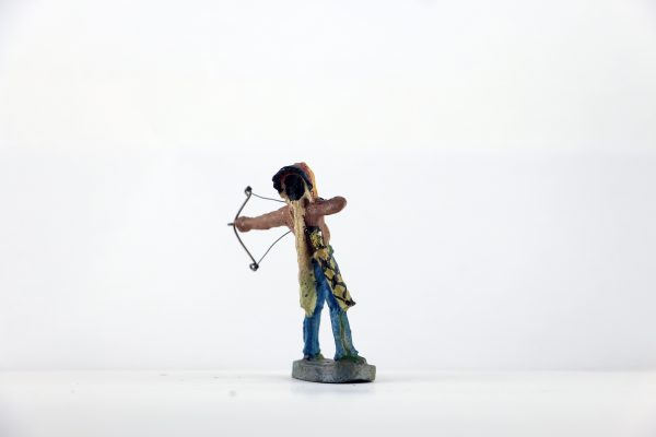 Figurine En Composition Indien Plume Western Etats Unis Plaine