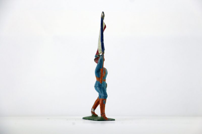 Figurine Plomb Creux France Poilu Drapeau Français Guerre 14/18 Uniforme Tranchée Front