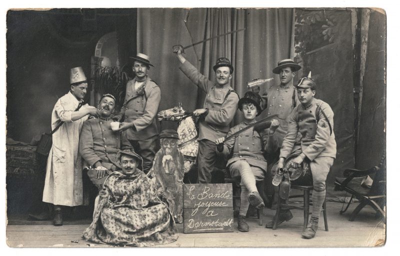 Photo Carte Postale - Fin Guerre 14 - Occupation de l'Allemagne - Darmstadt - 1920 - 64 Régiment