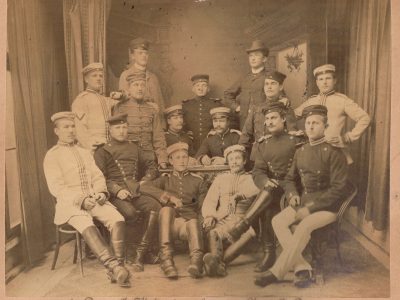 Photo de Garnison - Uniforme - Cuirassier Allemand - Hussards - Lancier - Conscription - Prusse - Allemagne -