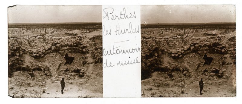 Photo Plaque Stéréo - Guerre 14/18 - Conflit - Tranchée - Vue Stéréoscopique - Poilu - Uniforme - Document actualité - 030