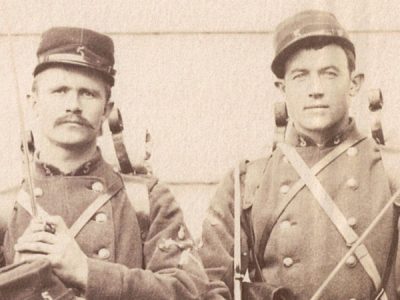 Photographie - Militaire Uniforme 1890 - Armée Française - Infanterie - Officiers - France - Drapeau - Troisième République