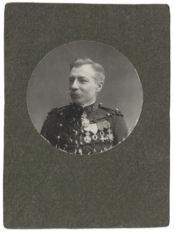 Photographie - Militaire Uniforme 1900 - Armée Française - Officier - 13 Régiment Artillerie - Officier du 13 régiment d'artillerie territorial - Médailles - Ordre du Christ -
