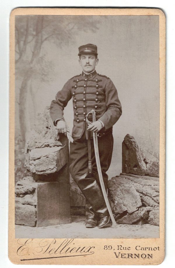 IE-CDV Soldat Français - Armée - Vernon - Sabre - Train - Casquette - XIX - Uniforme - 3 régiment du train