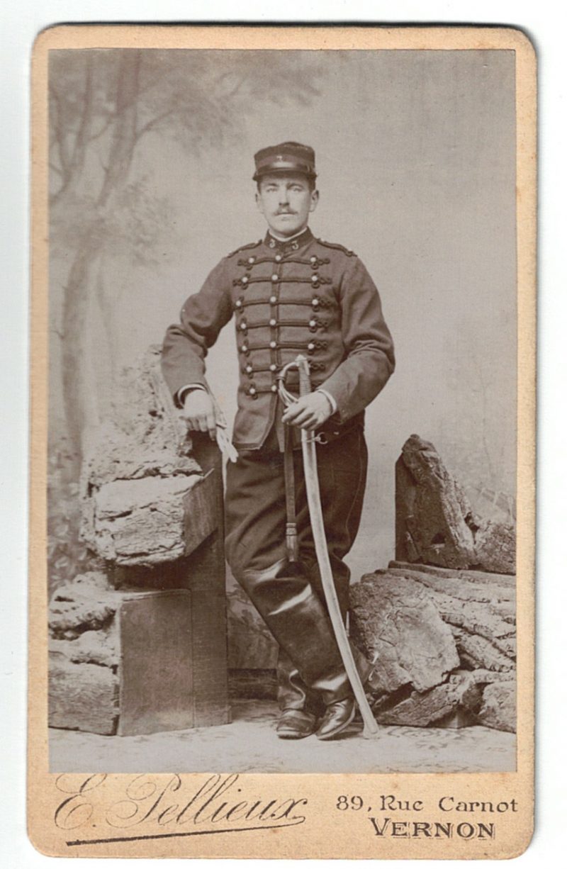 IE-CDV Soldat Français - Armée - Vernon - Sabre - Train - Casquette - XIX - Uniforme - 3 régiment du train